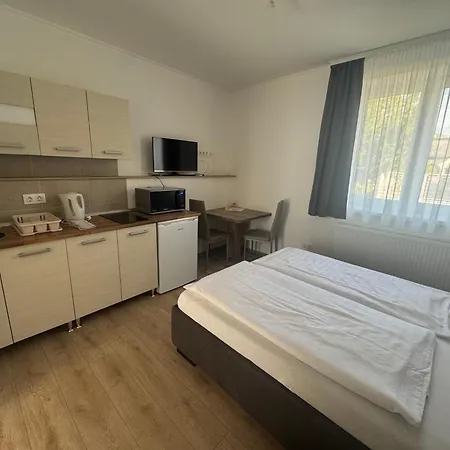 Silver Boglar Apartman Балатонбоглар Екстер'єр фото